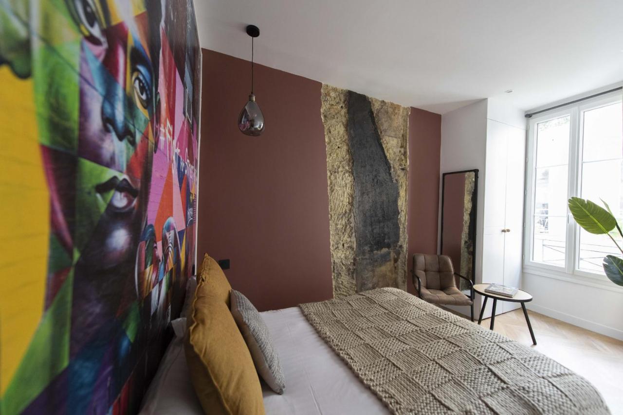 Time Line Apartment *